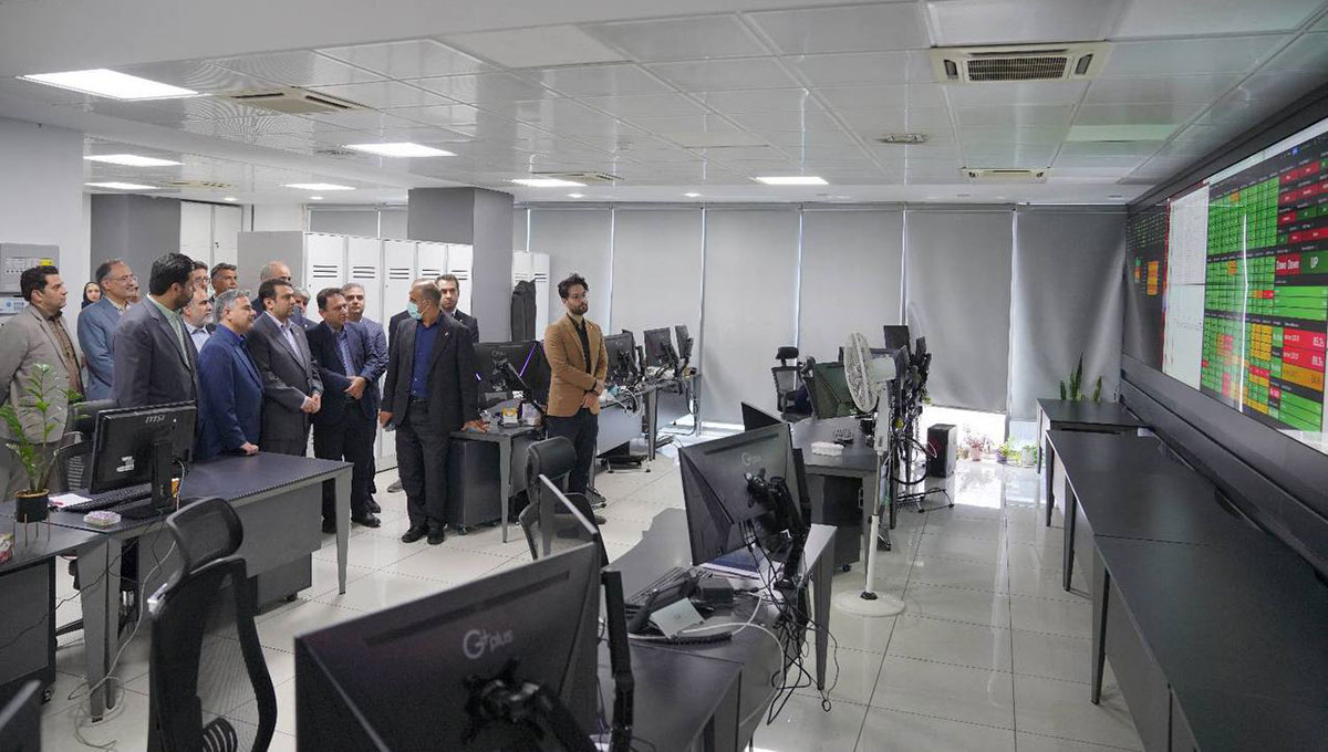 تاکید مدیرعامل بانک ملی ایران بر پایداری سرویس های فناوری اطلاعات بانک