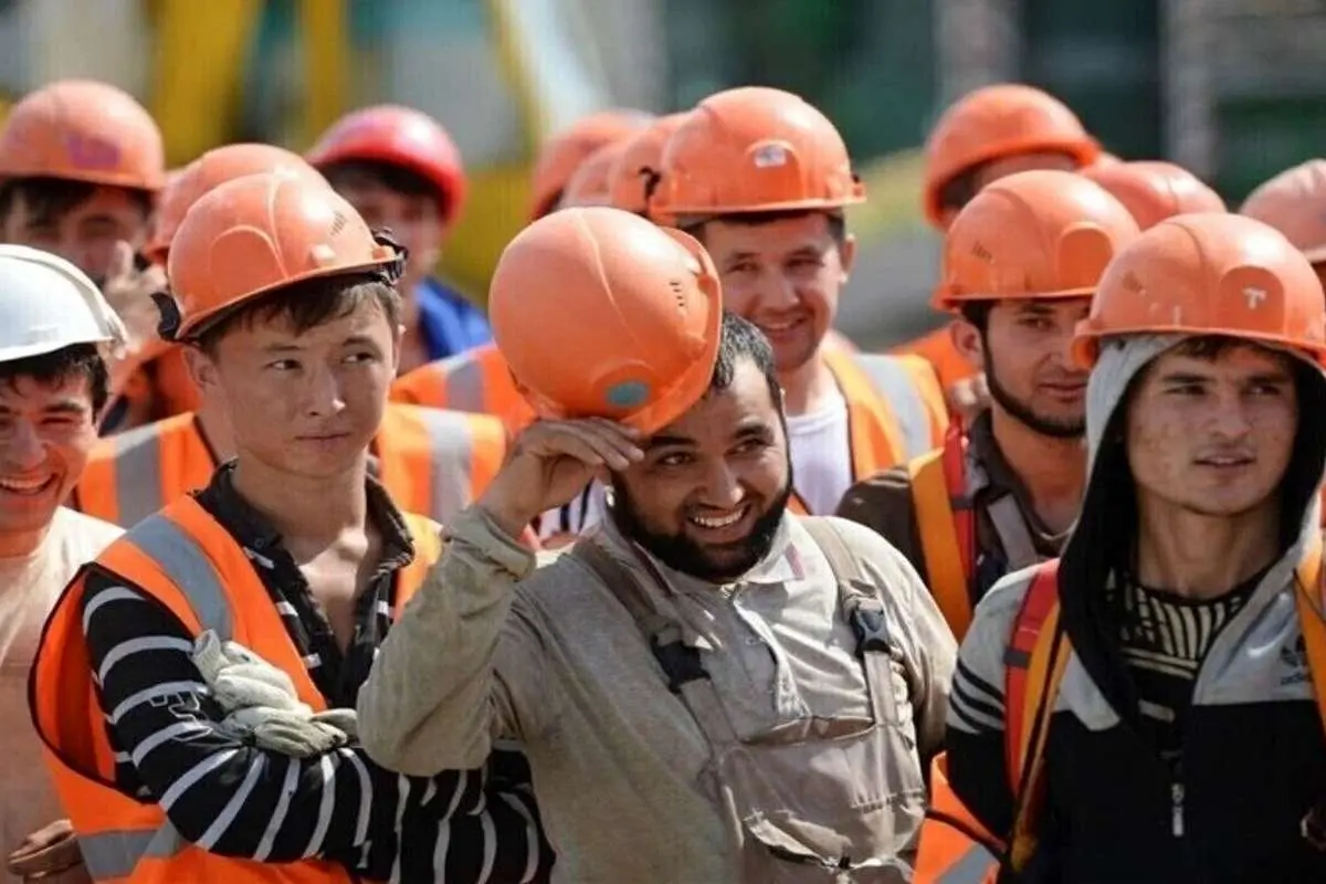 جزئیات مجازاتِ کارفرمایانی که اتباع غیرمجاز را به کار گیرند - عصر خبر