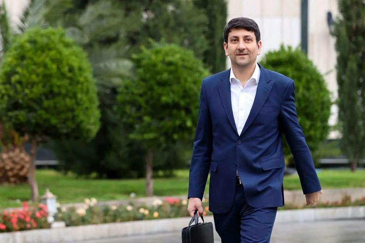 توضیح وزیر ارتباطات درباره اختلالات اخیر در اینترنت: طبق تشخیص مراجع ذیربط، حملاتی از بیرون کشور شناسایی شده/ مراجع امنیتی با دقت موضوع را پیگیری میکنند