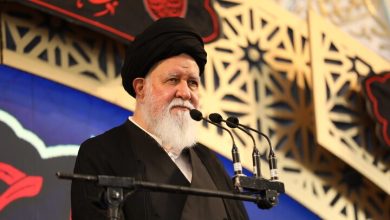 علم الهدی: مردمی که در نماز جمعه پشت سر امام جمعه می‌ایستند، در زندگی سعادتمند خواهند شد