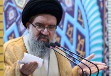احمد خاتمی امام جمعه تهران: دوگانه ملت و امت درست نکنید، عشق به وطن عشق به خداست