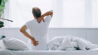 علائم هشداردهنده در ناحیه گردن/ نحوه خوابیدن مناسب برای پیشگیری از آسیب ستون فقرات