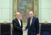 تصویری از احترام اردوغان به پزشکیان در حاشیه اجلاس اکو