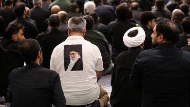 حسین طائب و عزیز جعفری در بیت رهبری به هم رسیدند/ خوش و بش در حضور فرمانده جدید هوافضای سپاه+تصویر