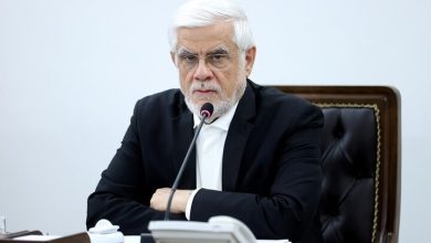 عارف: در وضعیت آتش بس هیچ اعتمادی به طرف مقابل نداریم/ آرامش جبهه اجتماعی مرهون تلاش های سرداران جبهه اقتصادی بود