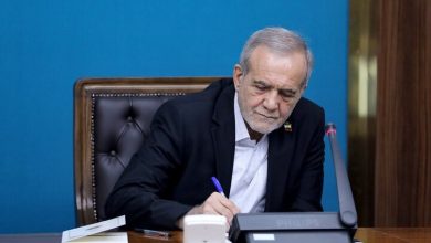 جلسه شورای عالی فضای مجازی بدون تصمیم در باره فیلترینگ برگزار شد دبیر شورای‌عالی فضای مجازی: جای تشکر دارد که حوزه اقتصاد دیجیتال در ایام جنگ، اجازه نداد زندگی مردم در حوزه بانکی و .... تعطیل شود