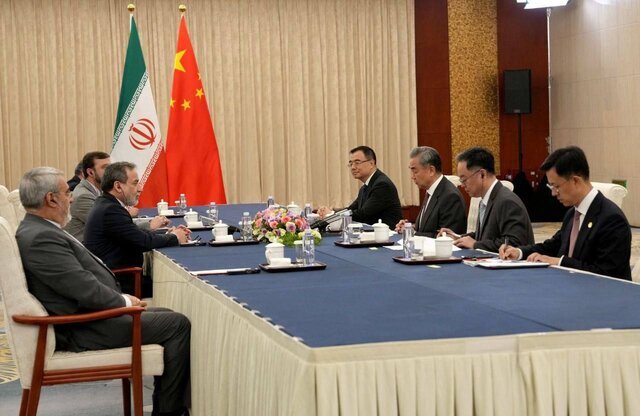 رایزنی عراقچی با وزیرخارجه چین؛ وانگیی از حسننیت هوشمندانه ایران تمجید کرد/عکس