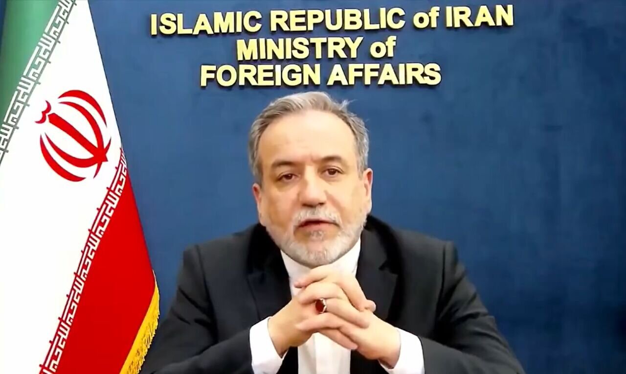 فاکسنیوز به عراقچی:پاسخ شما به ترامپ چیست؟/آیا شعار مرگ بر آمریکا یعنی مرگ بر ترامپ؟/چرا اورانیوم غنیسازی شده را وارد نمیکنید؟