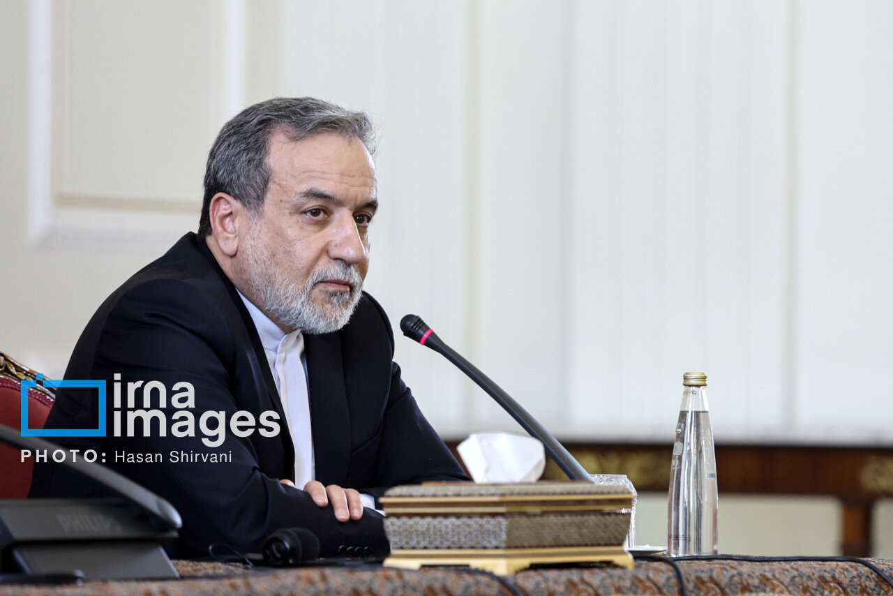 عراقچی: سربازان میدان دیپلماسی در طول جنگ در کنار نیروهای مسلح قهرمانانه ایستادند/جنگ ۱۲روزه نشان داد چه کسی اهل دیپلماسی است