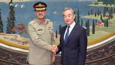 دیدار مهم فرمانده ارتش پاکستان با وزیرخارجه چین