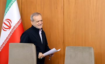 پزشکیان: شکایتی از هادی حیدری کاریکاتوریست ندارم + جزئیات