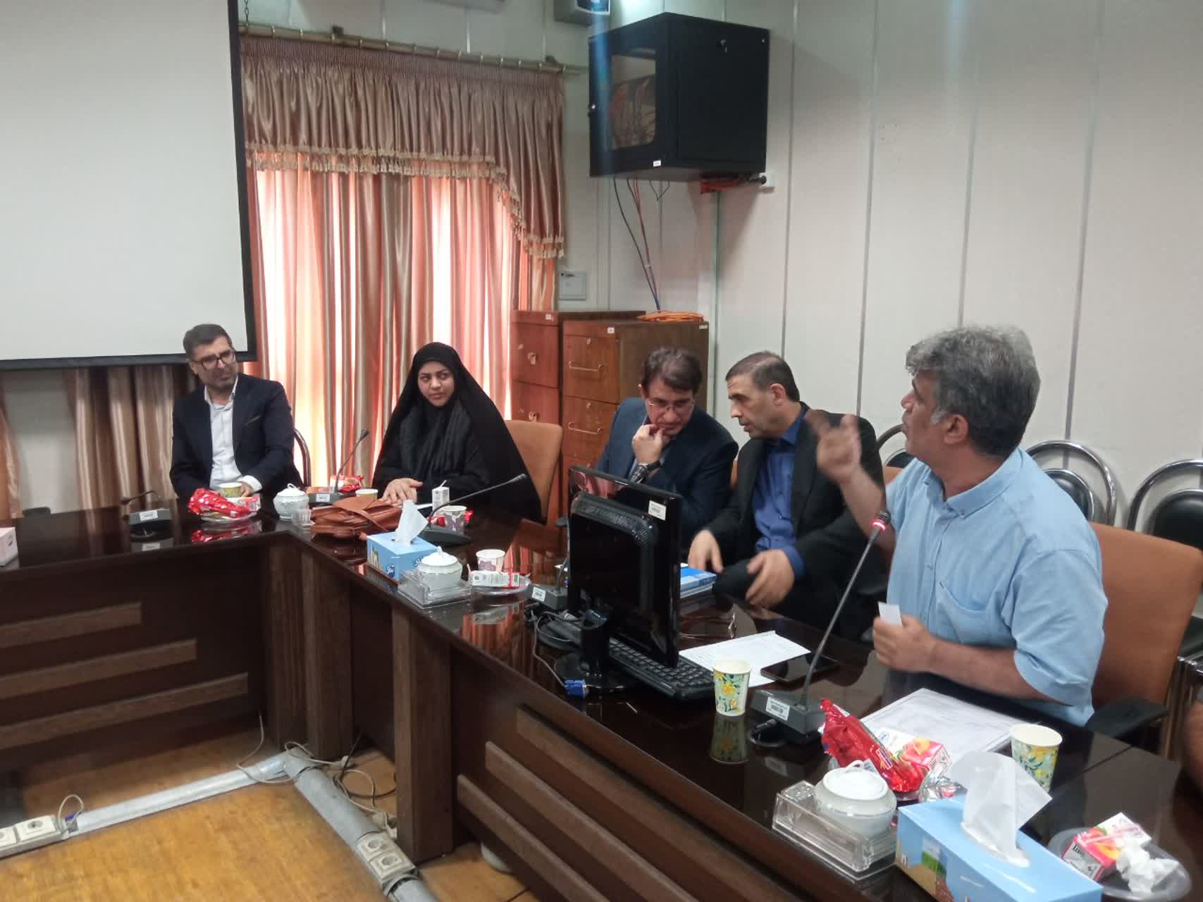 نشست هم اندیشی نمایندگان کارگران ساختمانی ۳۱ استان کشور درباره وحدت رویه در شیوه نامه بیمه این کارگران