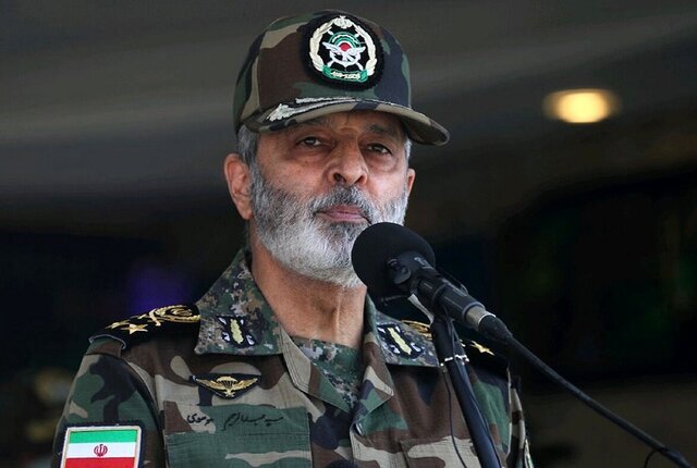 سرلشکر موسوی، رئیس ستاد کل نیروهای مسلح: دشمنان برای این جنگی که بر ما تحمیل کردند ۱۵ سال برنامه‌ریزی کرده بودند؛ در داخل ایران نفوذی‌ها را ساماندهی و آموزش داده بودند / برنامه بیچاره کننده‌ای را طراحی کرده بودیم اما فرصت اجرای آن نشد، اگر [رژیم صهیونیستی] بار دیگر به ایران حمله کند آنگاه خواهند دید که چه خواهیم کرد