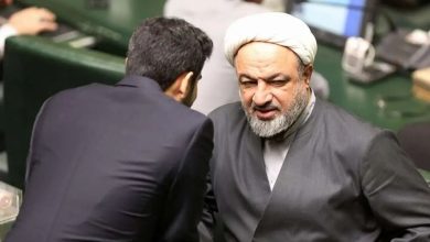 انتقاد شدید روزنامه جوان از رسایی: چه کسانی به این بی‌هویت‌ها اجازه داده تا رئیس‌جمهور را در حساس‌ترین برهه، به باد توهین بگیرند؟ / عقده‌های سیاسی خود را بر سر و روی مردم نکوبید/ تو نماینده کدام مردمی که همچنان ساز ناکوک می‌زنی؟