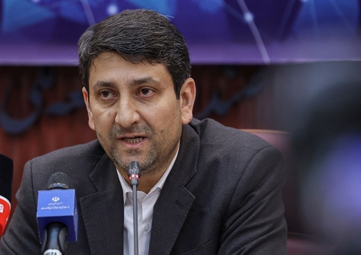 واکنش وزیر ارتباطات به ماجرای اینترنت طبقاتی: موضع صریح رئیس جمهور در خصوص حق دسترسی همه به اینترنت شیوهی عمل دولت چهاردهم و وزارت ارتباطات است / مبارزه با ناامنی دیجیتال و فیلترشکن بازی نیازمند اتخاذ تصمیم درست و اعتماد به مردم است