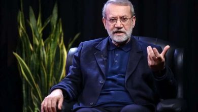 علی لاریجانی: «نتانیاهو» گفته کوروش یهودیان را آزاد و راه را برای بازگشت به صهیون هموار کرد؛ این مزخرف است؛ کوروش پیامبر دست این‌ها را گرفت که لِه نشوند، چه ارتباطی با صهیونیسم دارد که یک حزب سیاسی است