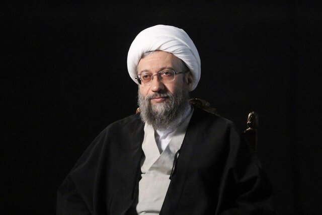 آملیلاریجانی: در جنگ ۱۲ روزه افرادی که به چهرهشان نمیآمد، از نیروهای مسلح و نظام دفاع کردند