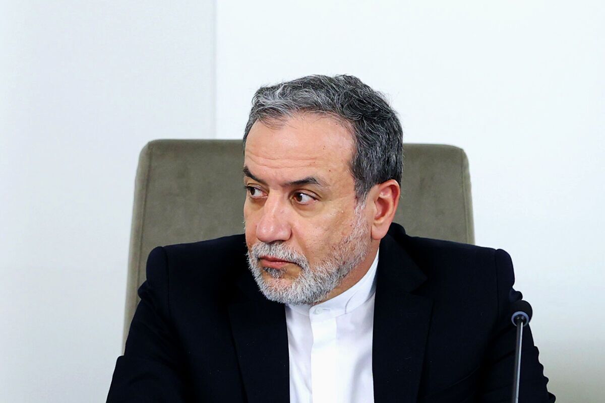 عراقچی: از خودشان نمی‌پرسند وزیر خارجه اعلام آتش‌بس کرد؛ نیرو‌های مسلح چرا گوش کردند؟ / شما می‌گویید مساوی شدیم، اما من می‌گویم برنده شدیم/ ضربه آخر را [در جنگ] ما زدیم