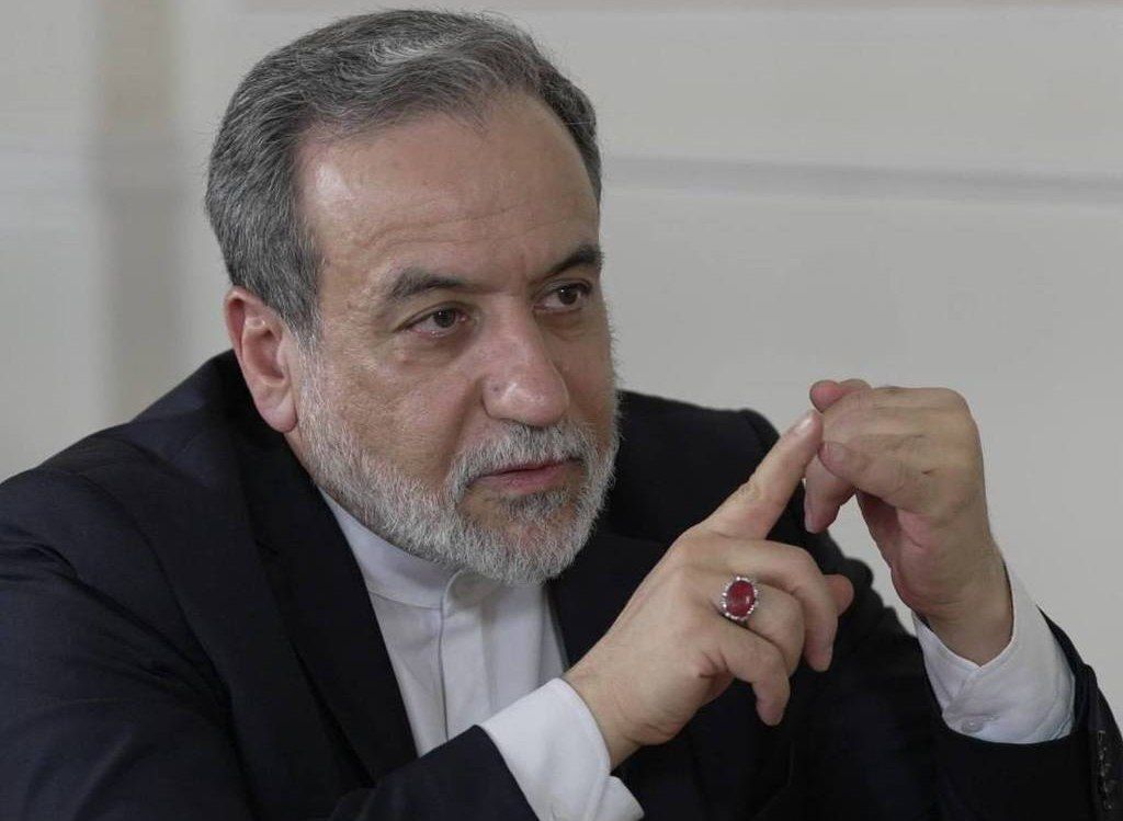 عراقچی: با «ویتکاف» همیشه و به صورت مستقیم، از طریق فضای مجازی تبادل پیام دارم؛ این اختیار به من داده شده/ اگر دیپلماتها حرفی میزنند، اقدام و ملاقاتی میکنند، دستورالعمل آن قبلا تنظیم شده