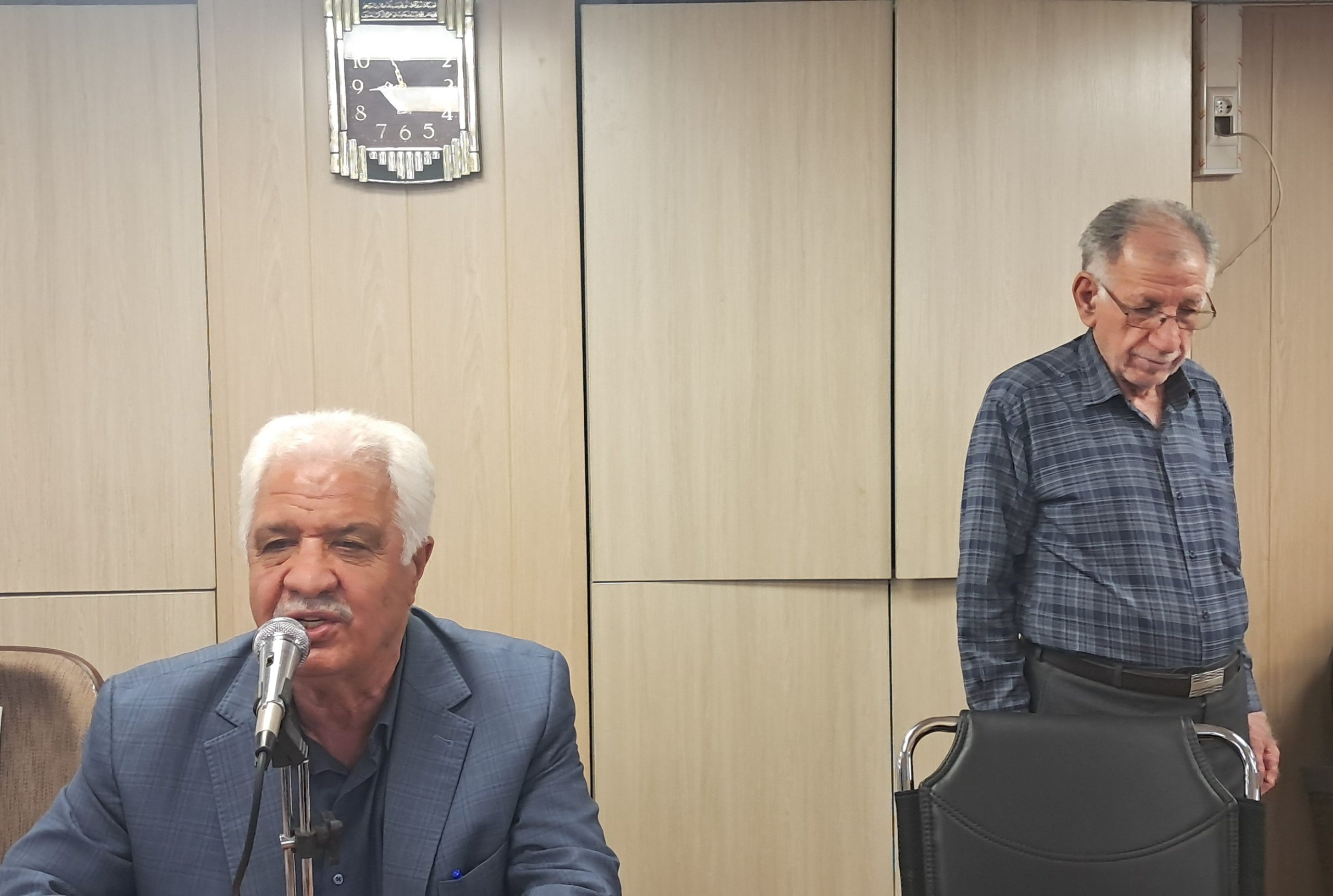 انتقاد از مصوبه اخیر دولت و لحاظ نکردن منابع و مصارف تامین اجتماعی در شرایط فعلی/ پرداخت معوقات فروردین ماه در دستور کار کانون های بازنشستگان