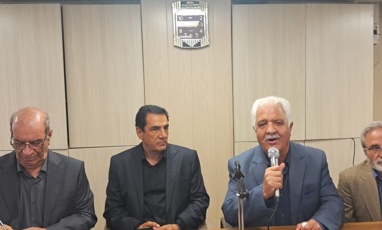 انتقاد از مصوبه اخیر دولت و لحاظ نکردن منابع و مصارف تامین اجتماعی در شرایط فعلی/ پرداخت معوقات فروردین ماه در دستور کار کانون های بازنشستگان