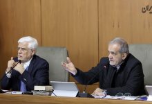 بازنشستگان تامين اجتماعي روي صحنه هفته دولت/ دهقان كيا: معيشت و درمان را جدي بگيريد