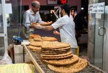 استانداری تهران: جریمه نانوایانی که تا ۳ روز آینده اقدام به نصب نرخ نامه جدید در واحد‌های صنفی خود اقدام نکنند، ۱۰ برابر می‌شود