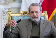 علی لاریجانی: برخی فکر می‌کنند جنگ خاتمه یافته و اقداماتی برای به هم زدن یکدستگی میان مردم انجام می‌دهند، علت این موضوع خطای محاسباتی است/ مردم‌داری و حفظ انسجام ملی، مهم‌ترین عامل بازدارندگی کشور است/ مسئله هم‌بستگی ملی به هیچ عنوان حاشیه‌ای نیست