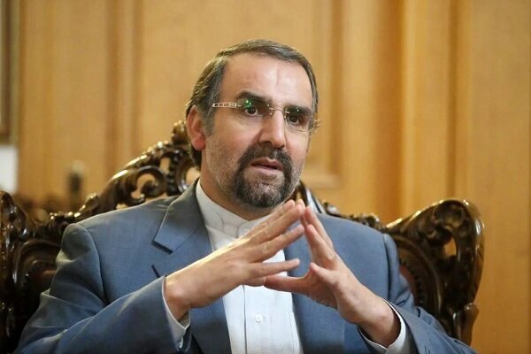 مشاور سیاسی رئیسجمهور: نباید بازگشت تحریمهای بینالمللی را کوچک شمرد / تحریمها حتی موجب دشواری و عدم تقارن در روابط با قدرتهای شرقی میشود