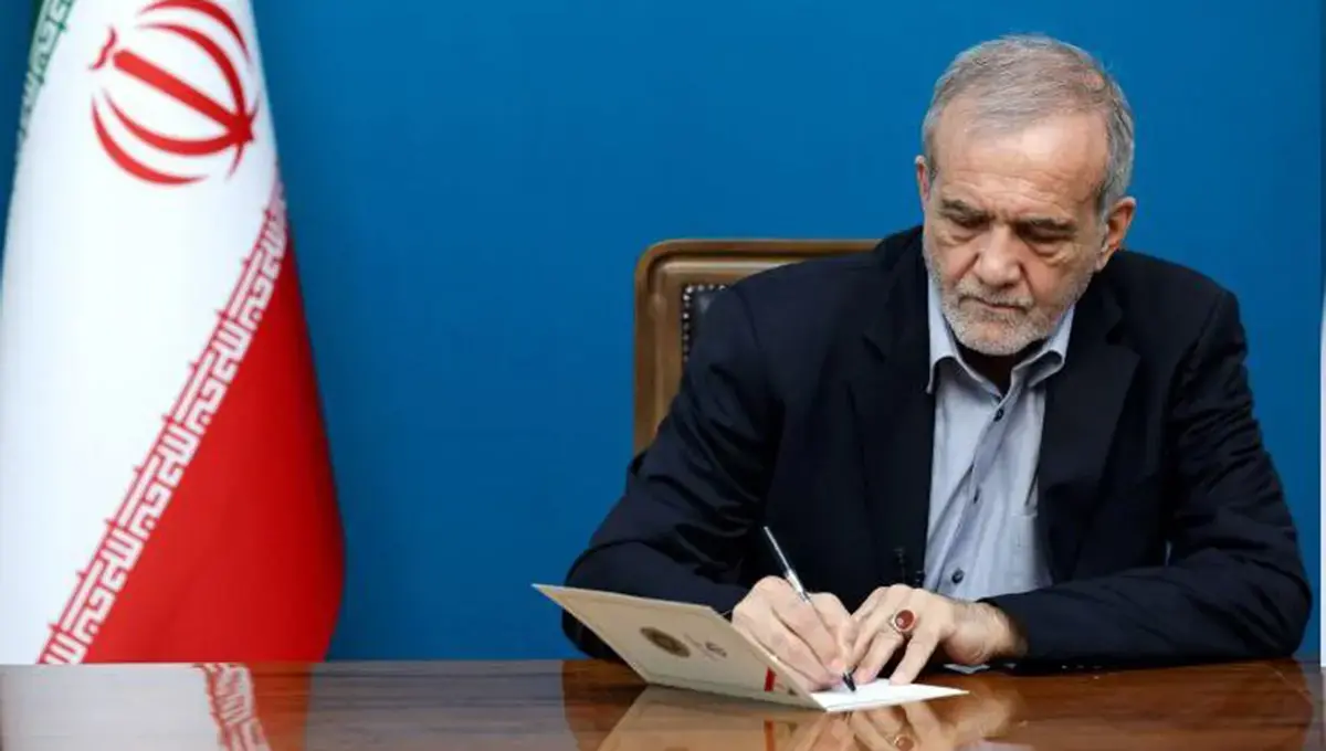 حکم رئیس‌جمهور برای انتصاب علی لاریجانی؛ تمرکز بر تهدیدات نوظهور