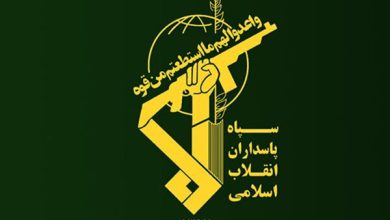 عبدالله گنجی خطاب به روحانی: ورود سپاه به فعالیتهای اقتصادی، طبق قانون اساسی و با تدبیر هاشمی رفسنجانی انجام شد/ساخت پل و جاده و سد کار اقتصادی است؟