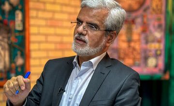 محمودصادقی: دولت چهاردهم از ابتدا با لایحه فضای مجازی موافق نبوده است/ پزشکیان نشان داد که برای صدای مردم گوش شنوا دارد