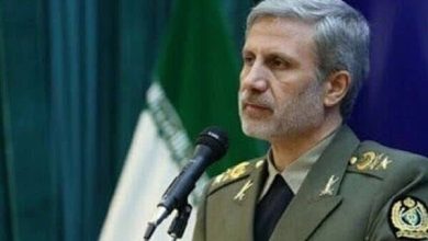 فرمانده کل ارتش: نباید دشمن را دست‌کم گرفت و تهدید آن را تمام‌شده تلقی کرد / قدرت موشکی و پهپادی ایران، پابرجا و آماده عملیات است