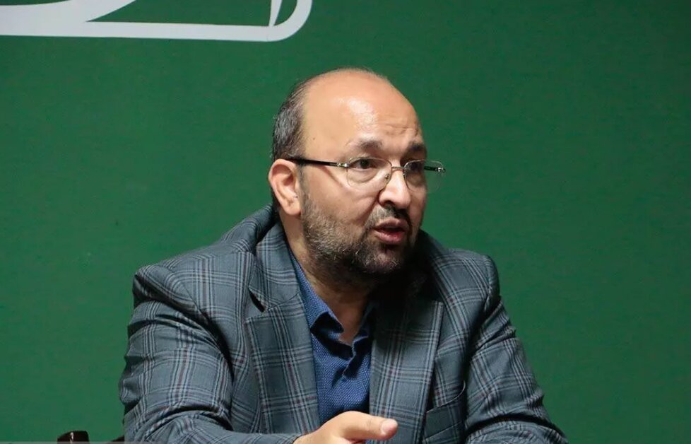 طعنه سنگین سخنگوی جبهه اصلاحات به تندروها/ کسانی از عدم کفایت پزشکیان می‌گویند که رأی‌شان کفاف هیأت‌مدیره ساختمان مسکونی‌شان را هم نمی‌دهد