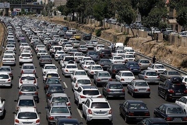 مشهد در آستانه ترافیک سنگین
