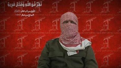 اولین تصویر از ابوجهاد رهبر مقاومت سوریه با نام «اولی البأس»؛ فراخوان بسیج عمومی برای آزادسازی سوریه