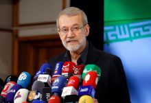 آسوشیتدپرس: انتصاب لاریجانی به این معناست که به دنبال تغییر از مسیر تندروی به سمت یک مسیر میانه‌روتر است