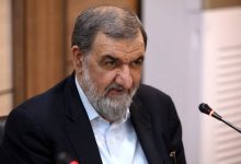 محسن رضایی: باید خودمان را برای سرکوب متجاوزان کاملاً آماده کنیم / این یک اصل در همه ارتش‌های دنیاست که کشوری که صلح می‌خواهد باید برای جنگ آماده باشد