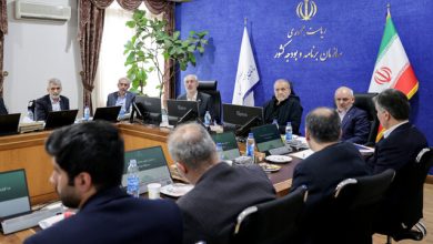انتقاد رئیس‌جمهور از پرداخت بی‌ضابطه ردیف‌های دستمزدی به مدیران ناکارآمد