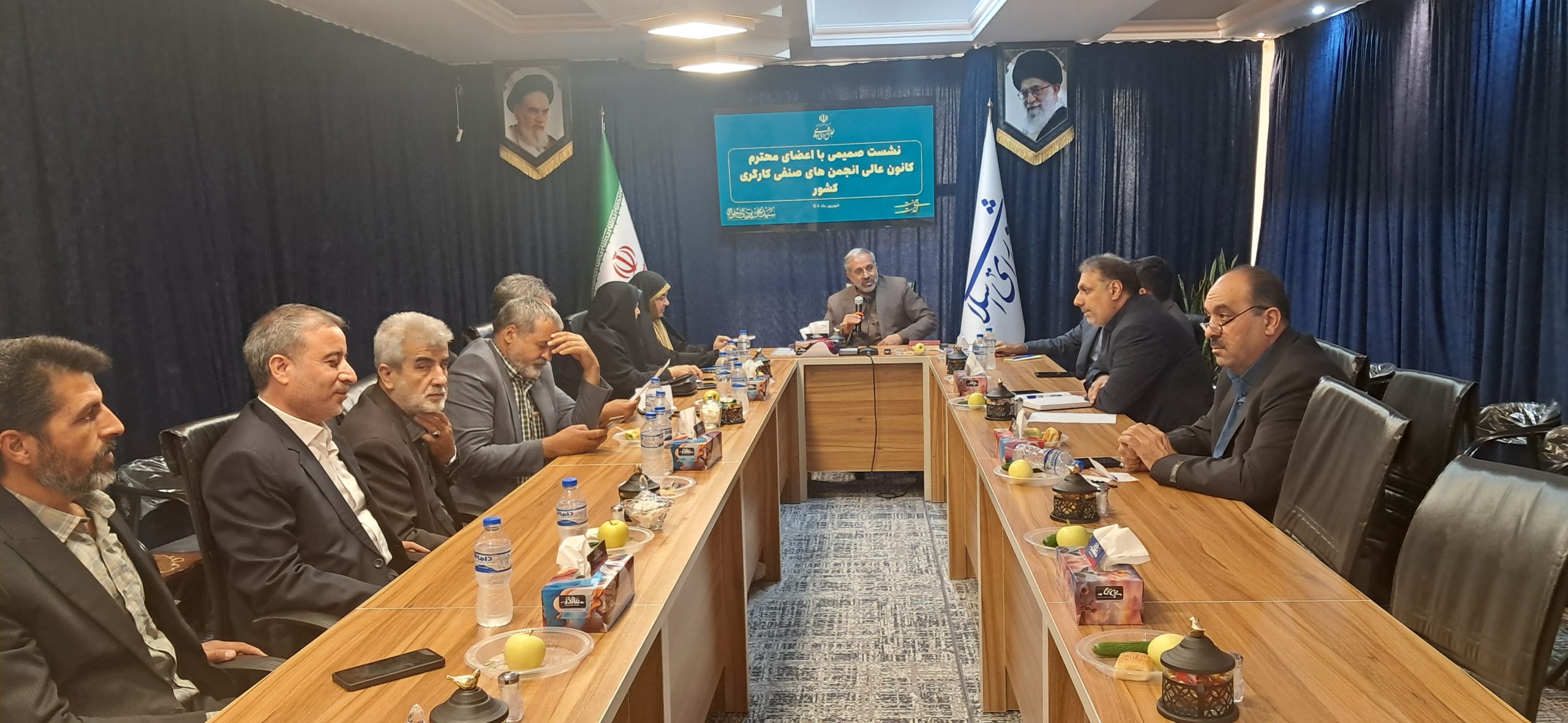 اعتراض تند کانون عالی انجمن های صنفی کارگران به خصوصی‌سازی بازرسی وزارت کار /جان کارگران را به بازی نگیرید
