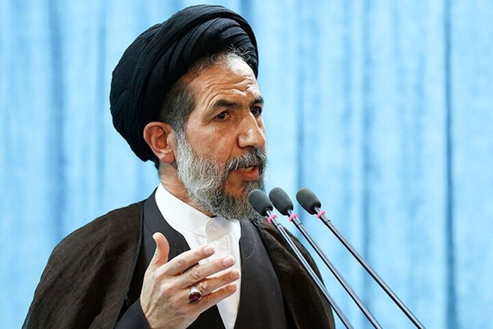 ابوترابی فرد، امام جمعه موقت تهران: ما به آرامش در کشور نیاز داریم؛ آقایان با دعوا آرامش خلق نمیشود