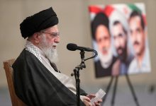 رهبر معظم انقلاب: اجماع سازی امروز از گذشته آسان‌تر است؛ از این فرصت باید استفاده کرد و کار‌های مهم مانند کاستن از برخی دستگاه‌هایی که وجود و عدم آن‌ها یکسان است را پیش برد