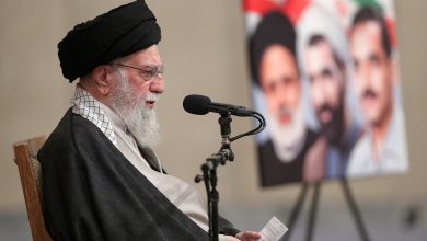 رهبر معظم انقلاب: اجماع سازی امروز از گذشته آسان‌تر است؛ از این فرصت باید استفاده کرد و کار‌های مهم مانند کاستن از برخی دستگاه‌هایی که وجود و عدم آن‌ها یکسان است را پیش برد