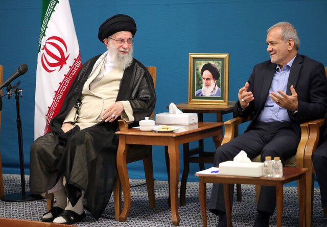 دیدار رئیس جمهور با رهبر انقلاب پیش از حضور در نشست مجمع عمومی سازمان ملل