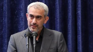 وزیر اقتصاد: به هیچ عنوان پاسخگوی هیچ کدام از سیاست های ارزی و پولی که در بانک مرکزی اتخاذ می شود، نیستیم / بانک مرکزی مسئول اول و آخر در حوزه مسائل مربوط به نرخ ارز و تورم به‌شمار می‌رود