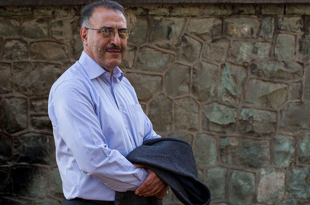 کنایه رمضان زاده به برکناری نادره رضایی با هشتگ شجریان/ افراطیون برانداز و انقلابی جشن بگیرند