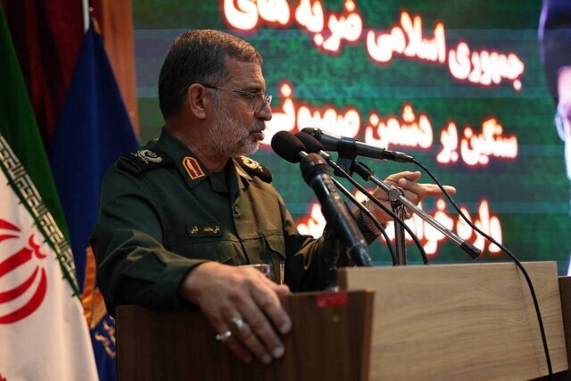 سخنگوی سپاه: تهاجم دشمن غافلگیرکننده بود اما نیروهای مسلح ایران به دلیل آمادگی کامل دچار فروپاشی نشد/ دشمن اعتراض‌های مردم را ظرفیت شورش تلقی کرد