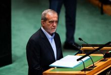کسانی که فقط مذاکره پزشکیان و پوتین را راه حل می دانند، مانند دکترعلفی هایی است که برای بیماریهای مختلف یک نسخه می دهند