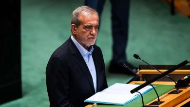 کسانی که فقط مذاکره پزشکیان و پوتین را راه حل می دانند، مانند دکترعلفی هایی است که برای بیماریهای مختلف یک نسخه می دهند