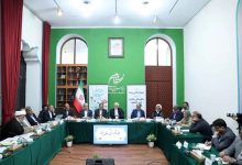 دعوت عارف از هنرمندان خارج نشین برای بازگشت به ایران/ زندگی یک هنرمند عزیز ایرانی در لس‌آنجلس نمی‌چرخد و برای امرار معاش در آثار دست چندم بازی می‌کند
